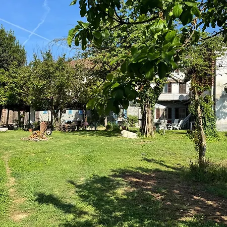Ca Divino - Volte In Mattoni, Arte & Giardino CastellʼAlfero